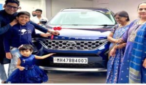 Sandeep Pathak welcomes home a new swanky car; Swwapnil Joshi says ' Kamaaaaal !!!!!!'(TOI - Jan 10, 2022)